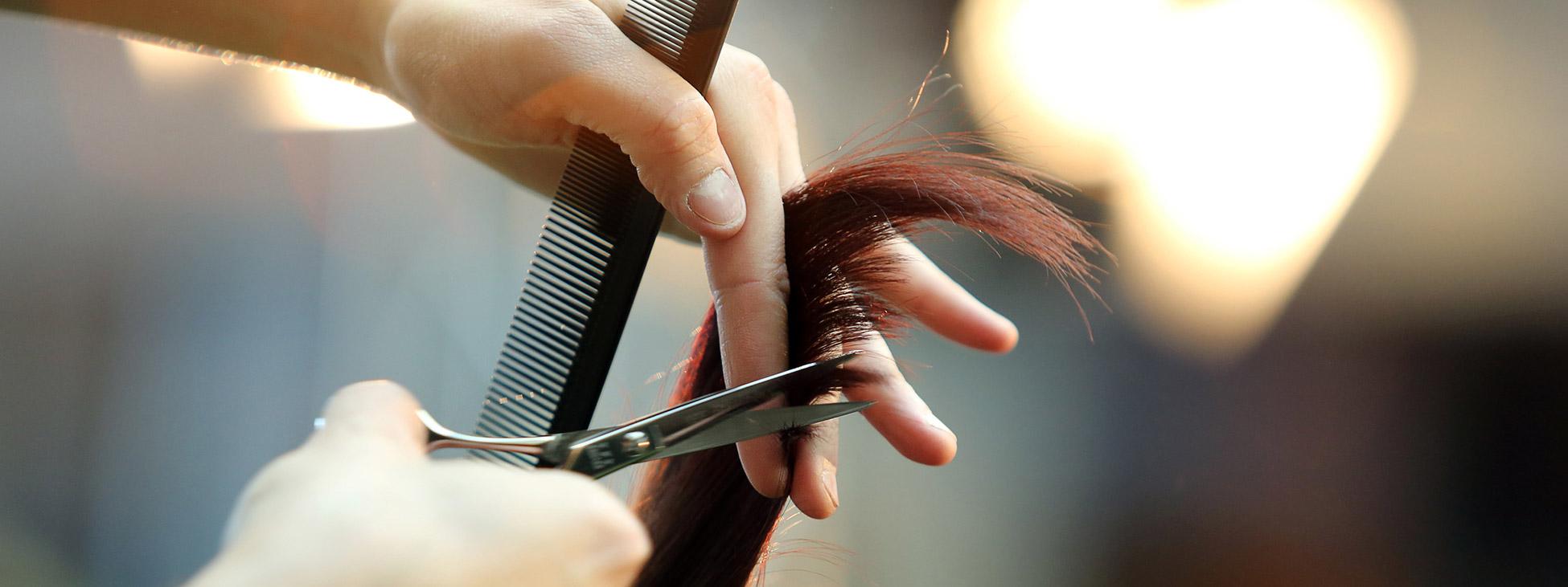 Friseur in Falkensee, am Stadtrand zu Berlin Spandau